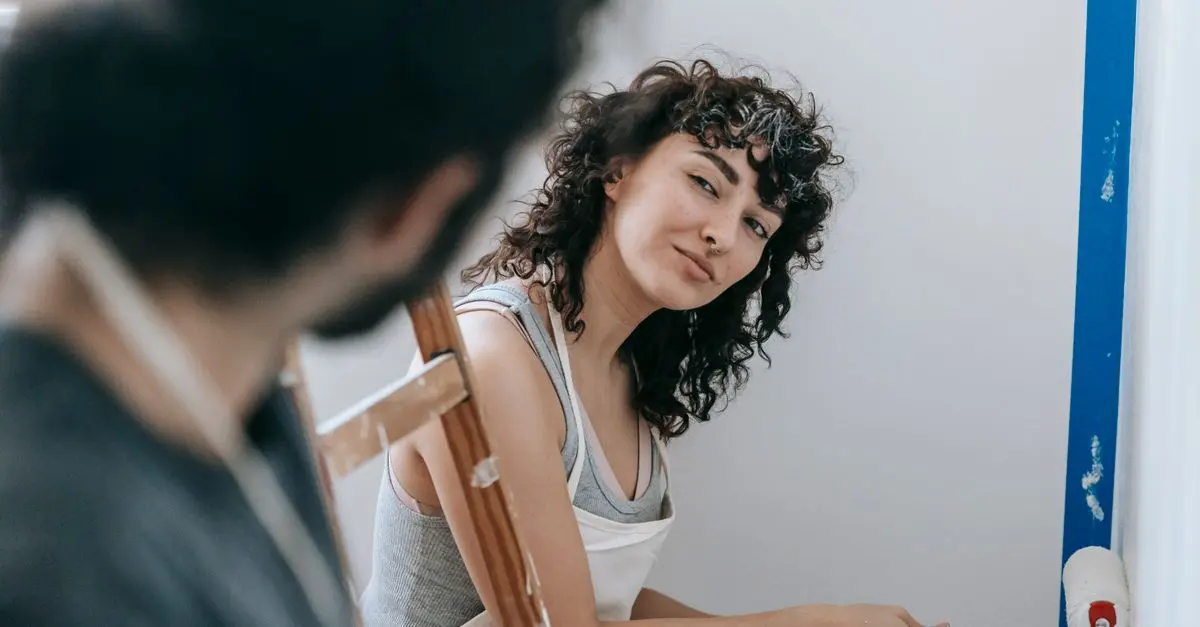 Cómo optimizar tu técnica al pintar con brochas y rodillos